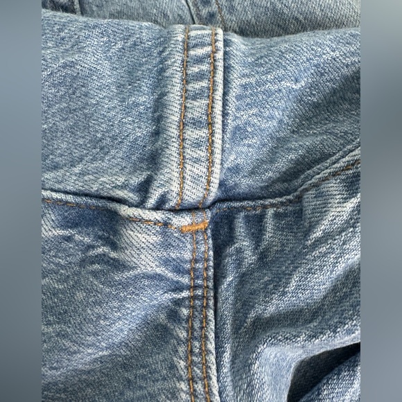 J.Crew Wide-leg Crop Jeans with a raw hem and a light wash - Picture 4 of 4